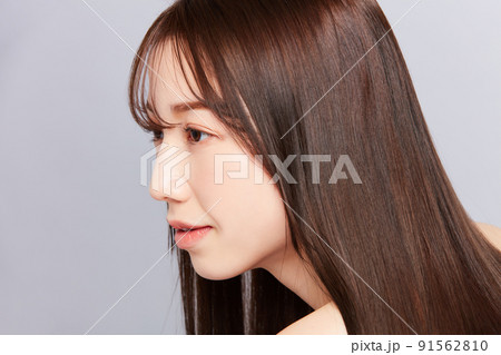 ビューティー若い日本人女性　髪の毛の綺麗な女性 91562810