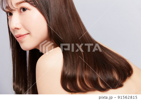 ビューティー若い日本人女性　髪の毛の綺麗な女性 91562815