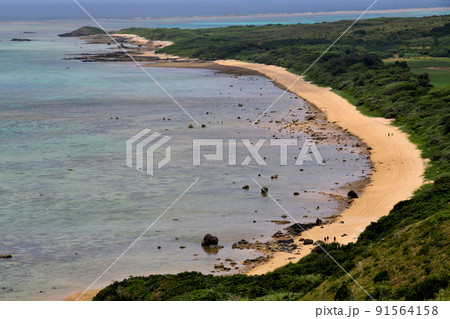 石垣島 平久保半島の先端、平久保埼 平久保遠見台 海岸線を望む 石垣島 平久保半島の先端、平久保埼 平久保遠見台 海岸線を望む 91564158