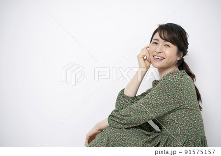 アラフィフの女性　ポートレート 91575157
