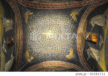 イタリア ラヴェンナ 世界遺産 ガッラ・プラキディア廟堂のモザイク画 イタリア ラヴェンナ 世界遺産 ガッラ・プラキディア廟堂のモザイク画 91581711