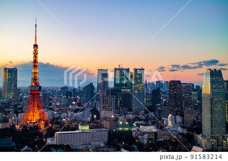 大都会東京のシンボル 東京タワー 夕景・夜景 大都会東京のシンボル 東京タワー 夕景・夜景 91583214