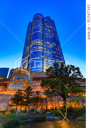 東京 港区六本木の都市風景 六本木ヒルズの夜景 東京 港区六本木の都市風景 六本木ヒルズの夜景 91587342