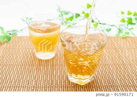 冷たいお茶 91590171