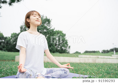 パークヨガ 瞑想 パークヨガ 瞑想 91590293