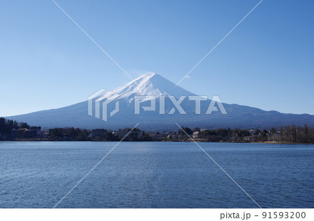 河口湖から見る冬の富士山 91593200