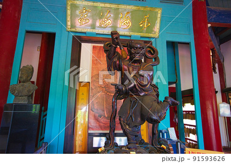 Woodcut memorial statue. Chikanlou is built by the Dutch in 1653. 91593626