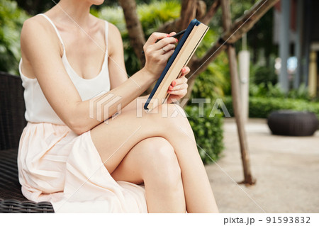Unrecognizable Woman With Digital Tablet Unrecognizable Woman With Digital Tablet 91593832