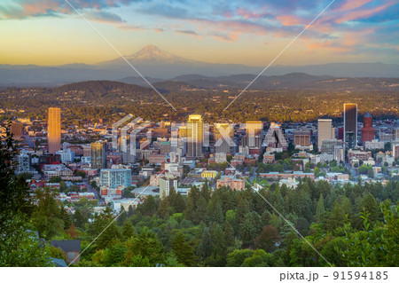 Portland city downtown skyline cityscape of Oregon, in USA Portland city downtown skyline cityscape of Oregon, in USA 91594185