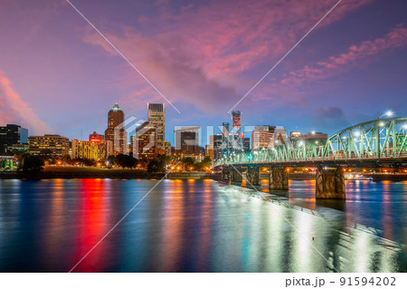 Portland city downtown skyline  cityscape of Oregon, in USA 91594202