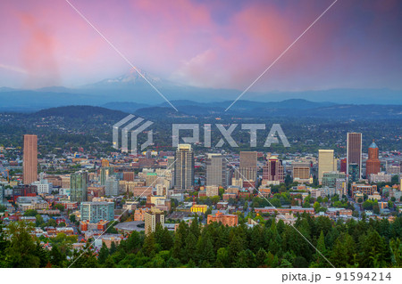 Portland city downtown skyline  cityscape of Oregon, in USA 91594214