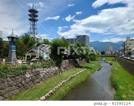 長野県松本市内の風景　千歳橋から女鳥羽川の眺め 91595114