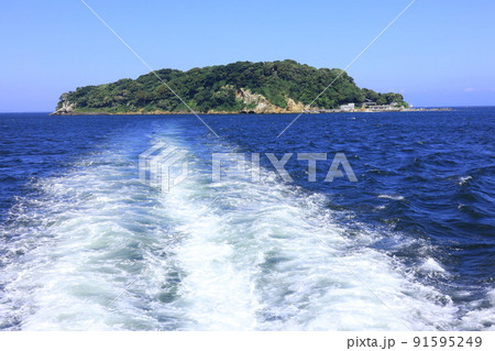 船から猿島を見た風景 91595249