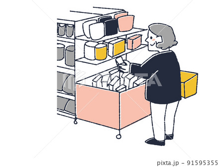 セール品を買う高齢女性　スーパーマーケットで買い物する人々 91595355