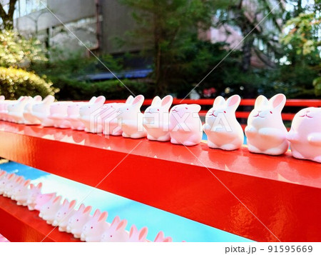 京都 岡崎神社(東天王)のうさぎみくじ 2段 アップ 京都 岡崎神社(東天王)のうさぎみくじ 2段 アップ 91595669