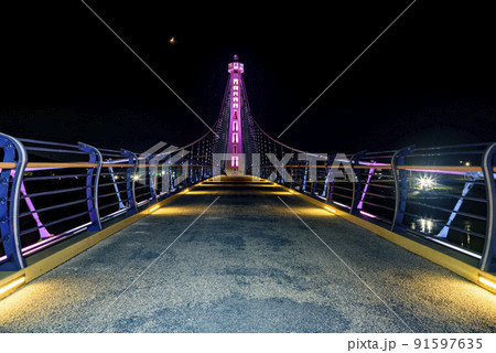 道 交通 夜景 91597635