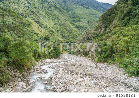 ウルバンバ川の支流 ウルバンバ川の支流 91598131
