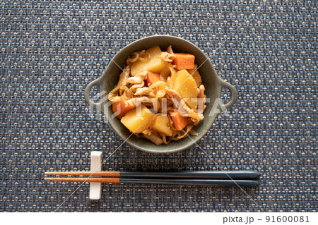 手作り肉じゃが(豚肉) 手作り肉じゃが(豚肉) 91600081