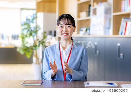 受付のビジネスウーマン 受付のビジネスウーマン 91600296