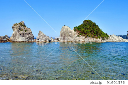 三陸復興国立公園　岩手県　宮古市　みやこ浄土ヶ浜　奥浄土ヶ浜から田代崎半島を望む 91601576