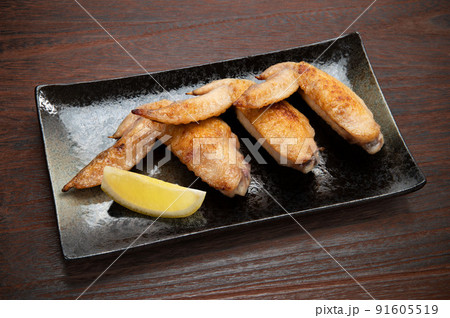 鶏の手羽先料理 鶏の手羽先料理 91605519