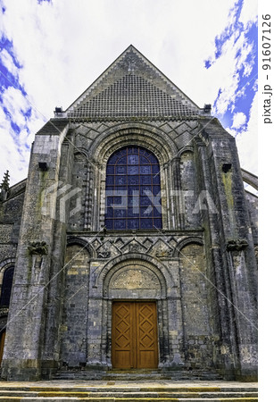 Cathedral of Saint Julian in Le Mans, France 91607126