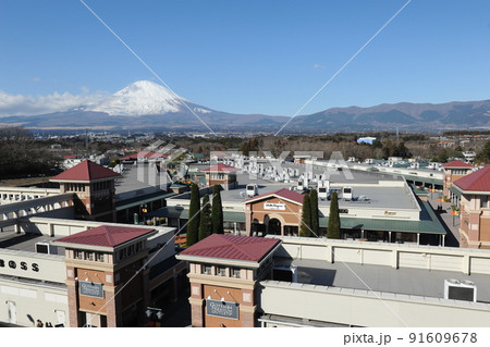 御殿場アウトレットから見た富士山 御殿場アウトレットから見た富士山 91609678