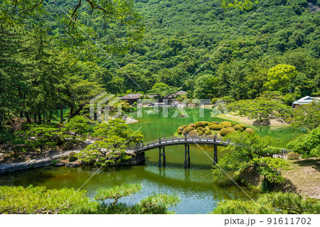 【高松市】栗林公園　飛来峰からの眺望 91611702