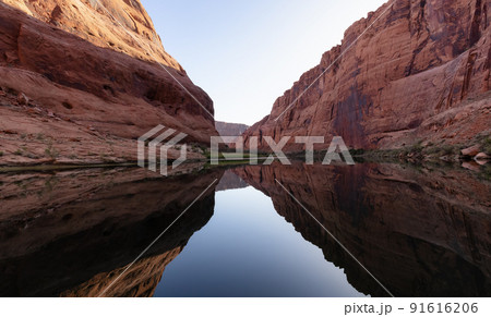 Colorado River in Glen Canyon, Arizona, United States of America. 91616206
