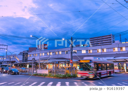 日本の横浜都市景観 あざみ野駅などの街並みを望む 日本の横浜都市景観 あざみ野駅などの街並みを望む 91619397