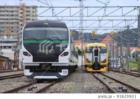 館山電留線に停泊するE257系電車_2022/6/11撮影 91620931