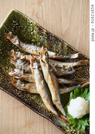 こんがり焼いたししゃも こんがり焼いたししゃも 91621659