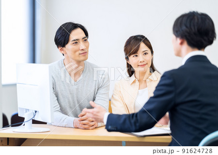 金融 保険 コンサルタント プランナー ビジネス ビジネスマン オフィス 金融 保険 コンサルタント プランナー ビジネス ビジネスマン オフィス 91624728