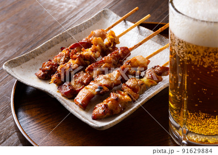 焼き鳥とビール 焼き鳥とビール 91629884