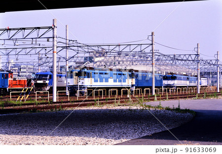1999年　愛知機関区に佇む機関車群 91633069