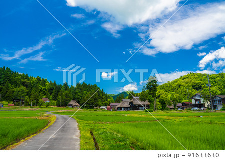 荻ノ島環状かやぶき集落 91633630