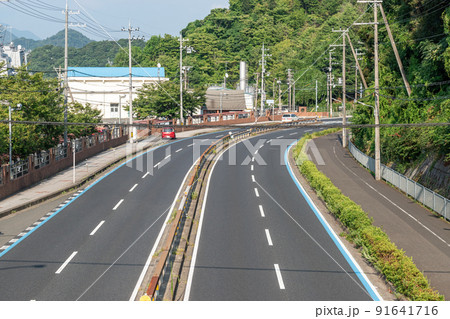 舞鶴地方隊横の国道 自衛隊桟橋前 舞鶴地方隊横の国道 自衛隊桟橋前 91641716