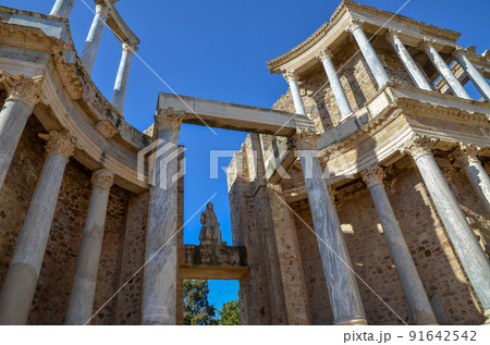 メリダのローマ劇場(スペイン・メリダ) メリダのローマ劇場(スペイン・メリダ) 91642542