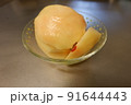 カットした桃 91644443