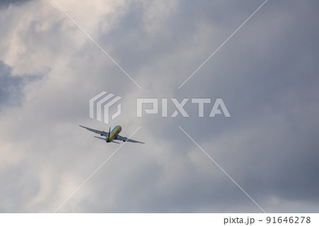 羽田空港を離陸する旅客機・AIR DO ボーイング767 羽田空港を離陸する旅客機・AIR DO ボーイング767 91646278