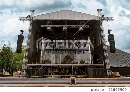 Outdoor concert venue stage and lighting Outdoor concert venue stage and lighting 91646909