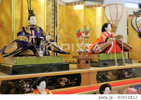 昔ながらの伝統のお雛様(女雛、男雛 愛知県 豊田市) 昔ながらの伝統のお雛様(女雛、男雛 愛知県 豊田市) 91653812