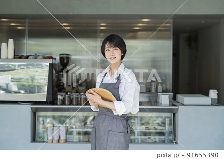カフェ 女性スタッフ カフェ 女性スタッフ 91655390
