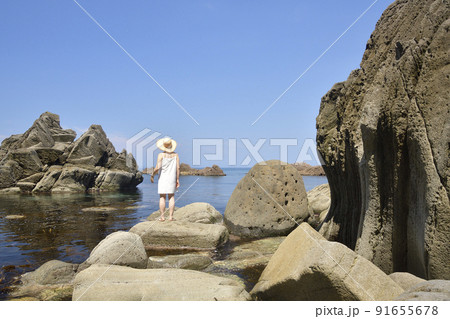 夏の北海道せたな町の海岸で女性のポートレートを撮影 夏の北海道せたな町の海岸で女性のポートレートを撮影 91655678