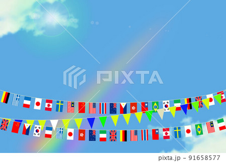 雨上がりの空に広がる万国旗と虹　 91658577