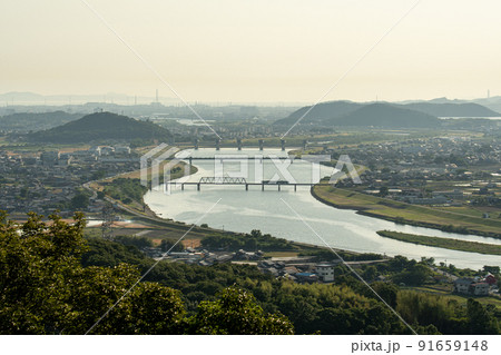 兵庫県三木市正法寺山展望台からの加古川の風景 91659148