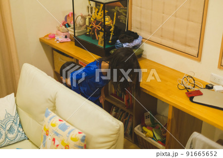 8 years old & 2 years old 8 years old & 2 years old 91665652