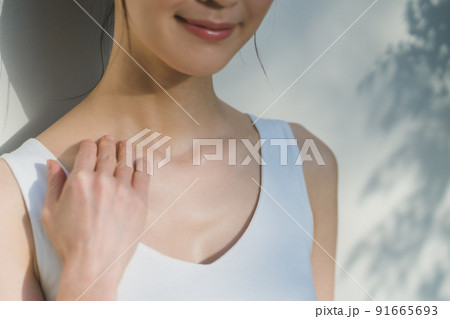 Cosmetically Cosmetically 91665693