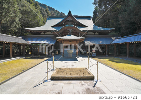 【前神寺】 (四国霊場第64番札所) 愛媛県西条市洲之内甲 91665721