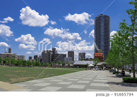 豊島区東池袋のイケ・サンパークと周辺の街並み 豊島区東池袋のイケ・サンパークと周辺の街並み 91665794